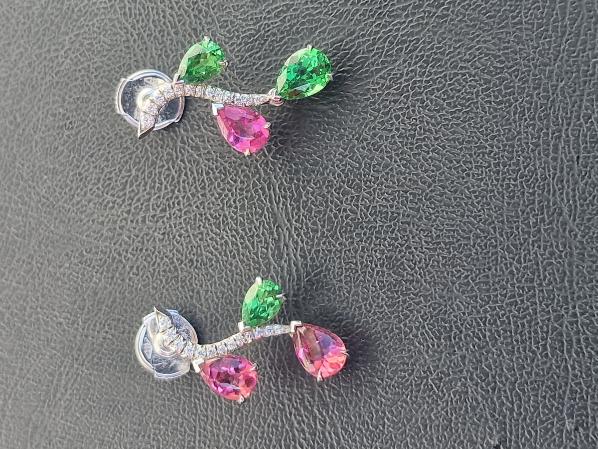 Boucles d'oreilles haute joaillerie avec tsavorites et tourmalines - BO haute joaillerie