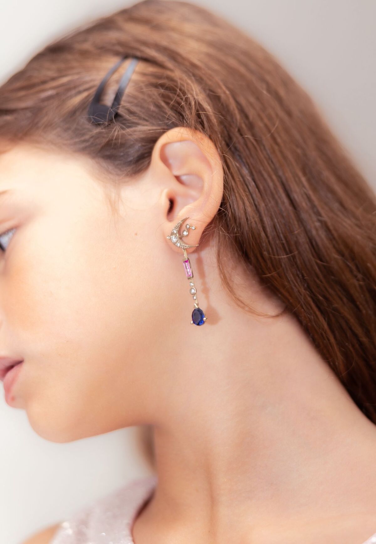 Collection enfant haute joaillerie - Pendentif et Bo avec prénom saphirs bleu et rose